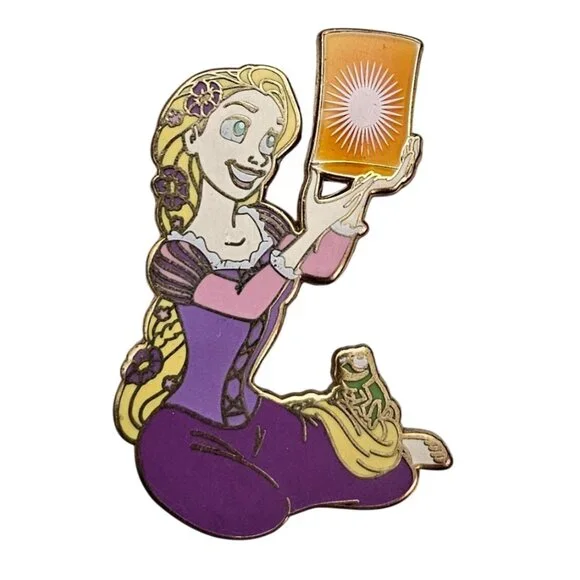 Disney Rapunzel With Lantern Trade Pin, Tangled J390 - Picture 1 of 5